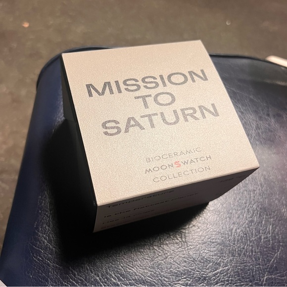 NEW BIOCERAMIC MOONSWATCH - MISSION TO SATURN - Picture 8 of 8